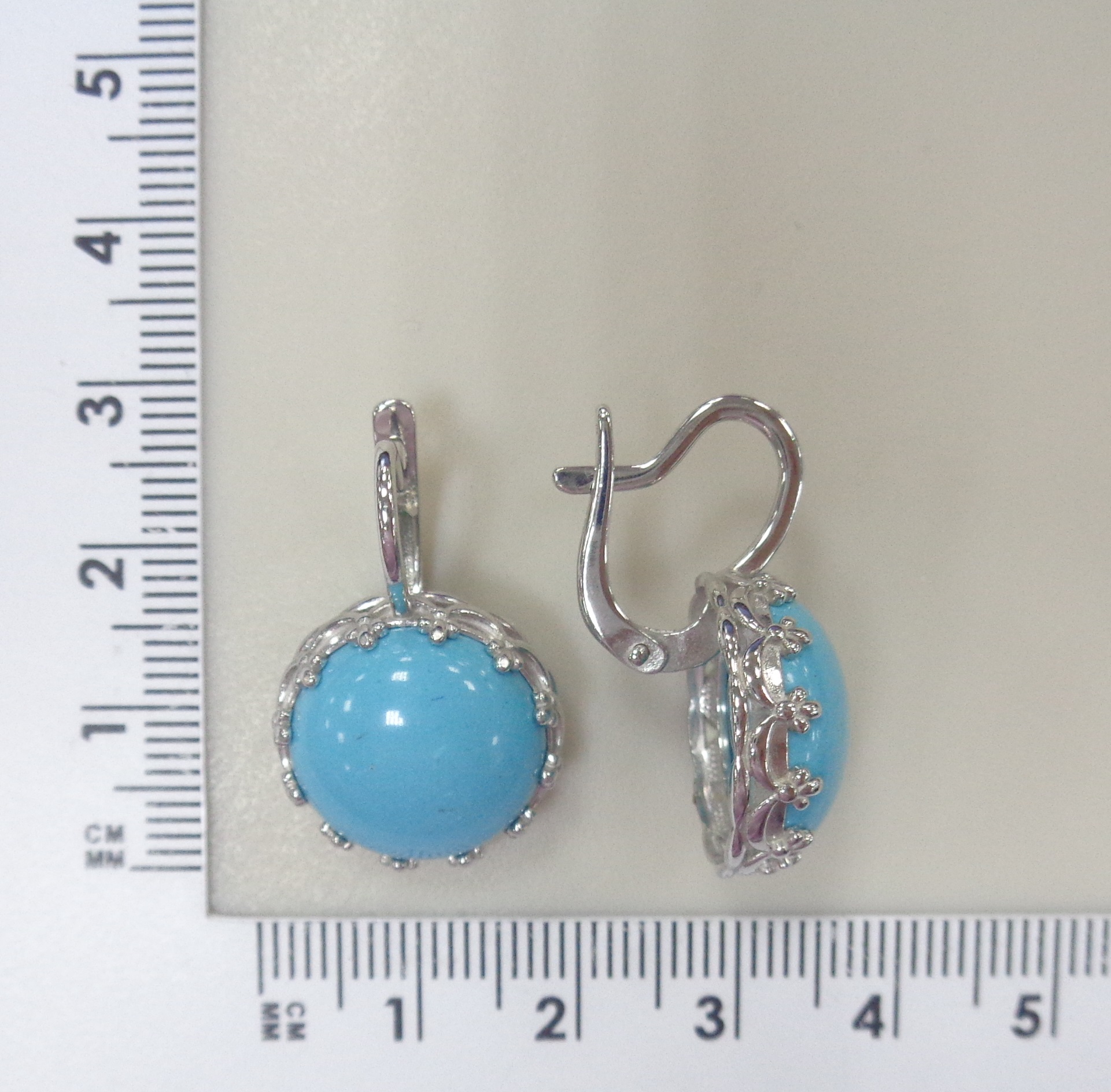 Серебряные серьги с бирюзой